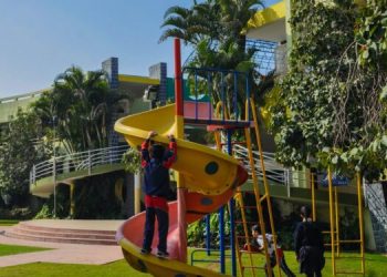 5 Ideas for Encouraging Imaginative Play Outdoors