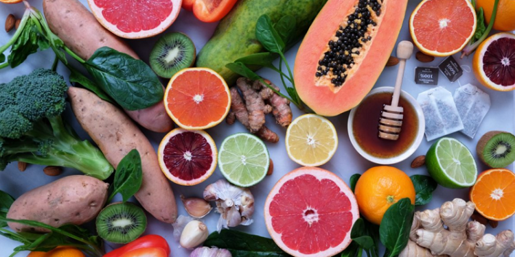 Debunking 5 Common Myths about Food and Nutrition