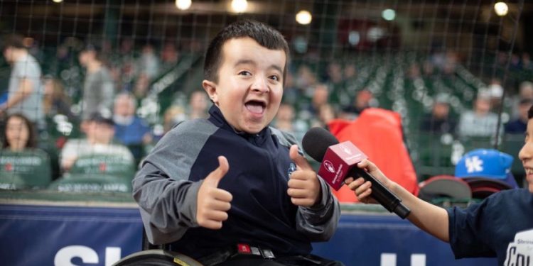 who is alec cabacungan A Bone Disease Campaigner