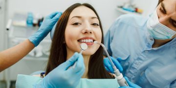 Do You Need To Visit A Cosmetic Dentist?