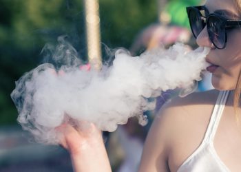 This 2022, Why Are Your Friends Using THC Vape Juice?