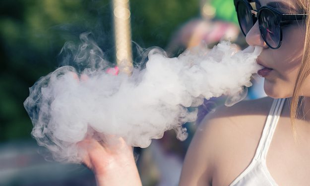 This 2022, Why Are Your Friends Using THC Vape Juice?