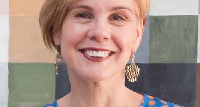 How To Maintain A Bright Smile In Your 40s