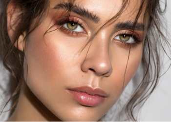 What Are the Benefits of Using Makeup?