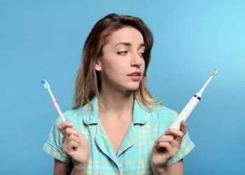 What Should Be Your Ideal Option- Electric Toothbrush Or Manual Toothbrush? 