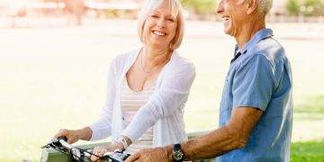 5 Factors to Consider Before Relocating to a Retirement Community