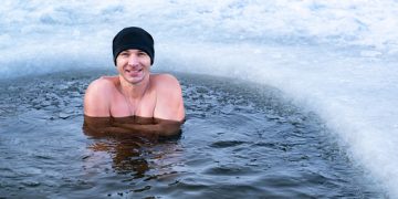 cold water swimming