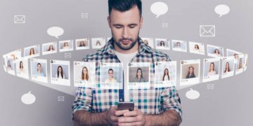 Best Questions To Ask A Lady: Make A Girl Interested When Online Dating