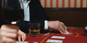 Confronting Gambling Addiction: Exploring the Advantages of Online Treatment