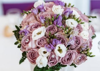 How to Make a DIY Wedding Bouquet