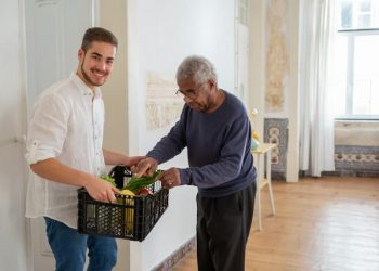 The Role of Emotional Support in Senior Home Care Services