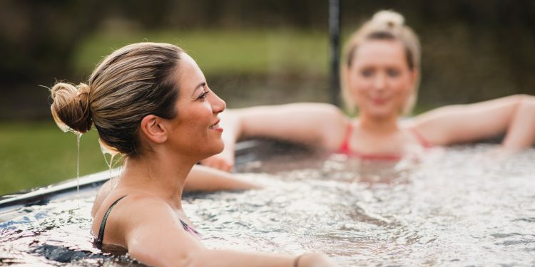 5 Ways Relaxing In A Hot Tub Can Increase Wellness