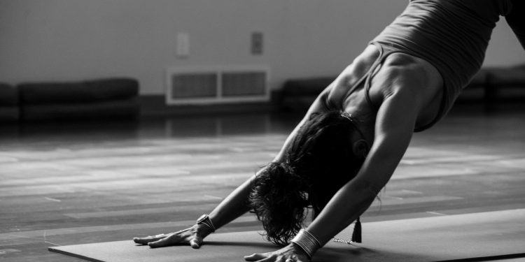 Why Do I Feel Dizzy After Stretching? 7 Possible Reasons